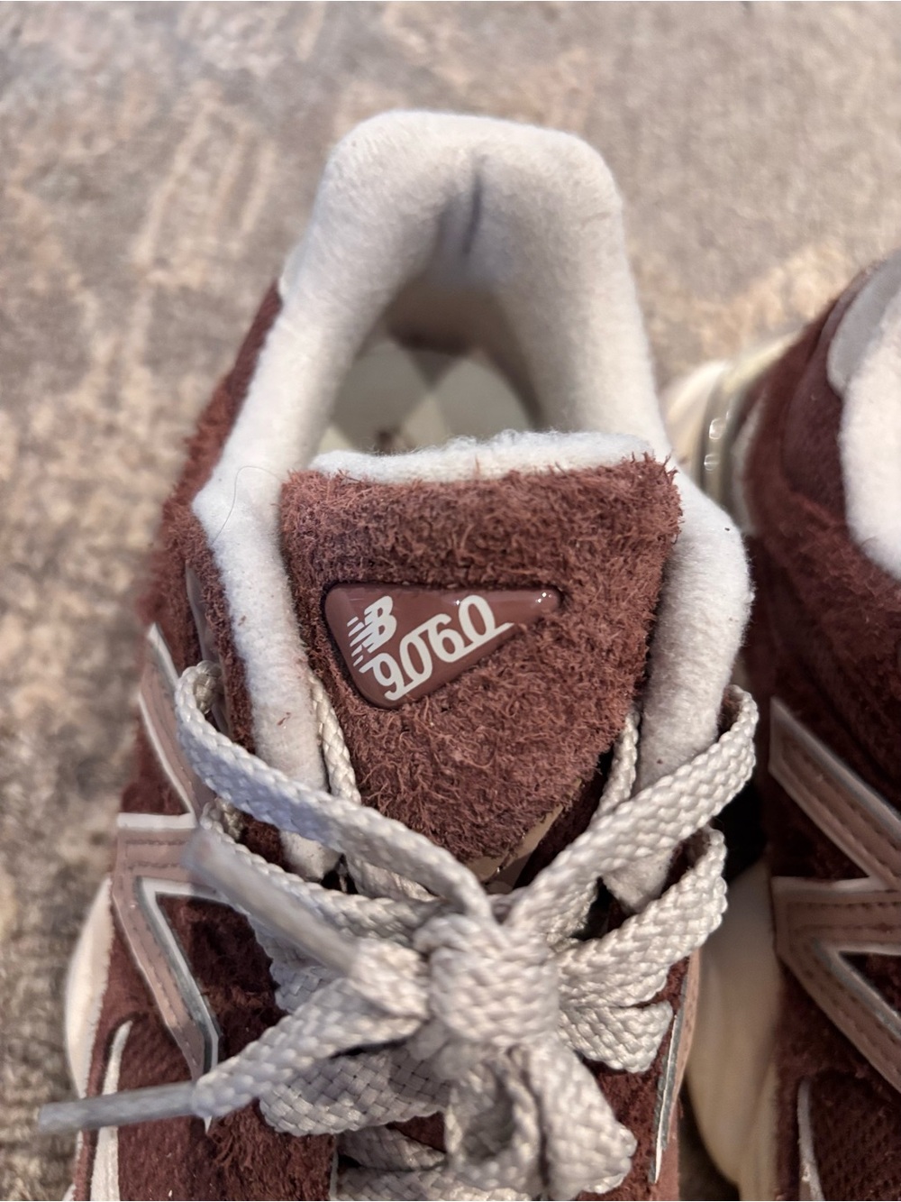 Women’s New Balance 9060 sneakers in the 'Rich Oak/Timberwolf' colorway - Picture 4 of 5
